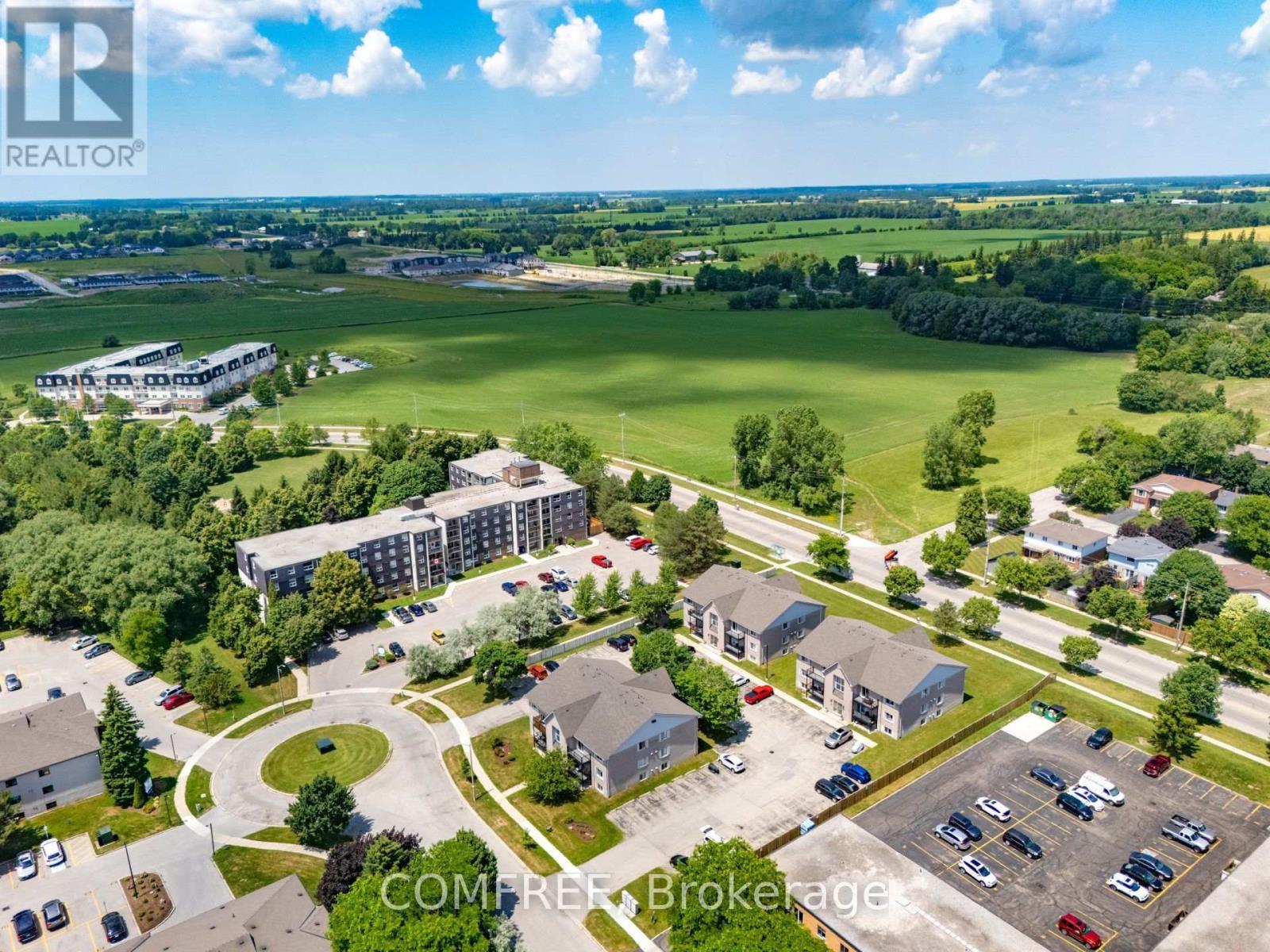 #201 50 CAMPBELL COURT - 14