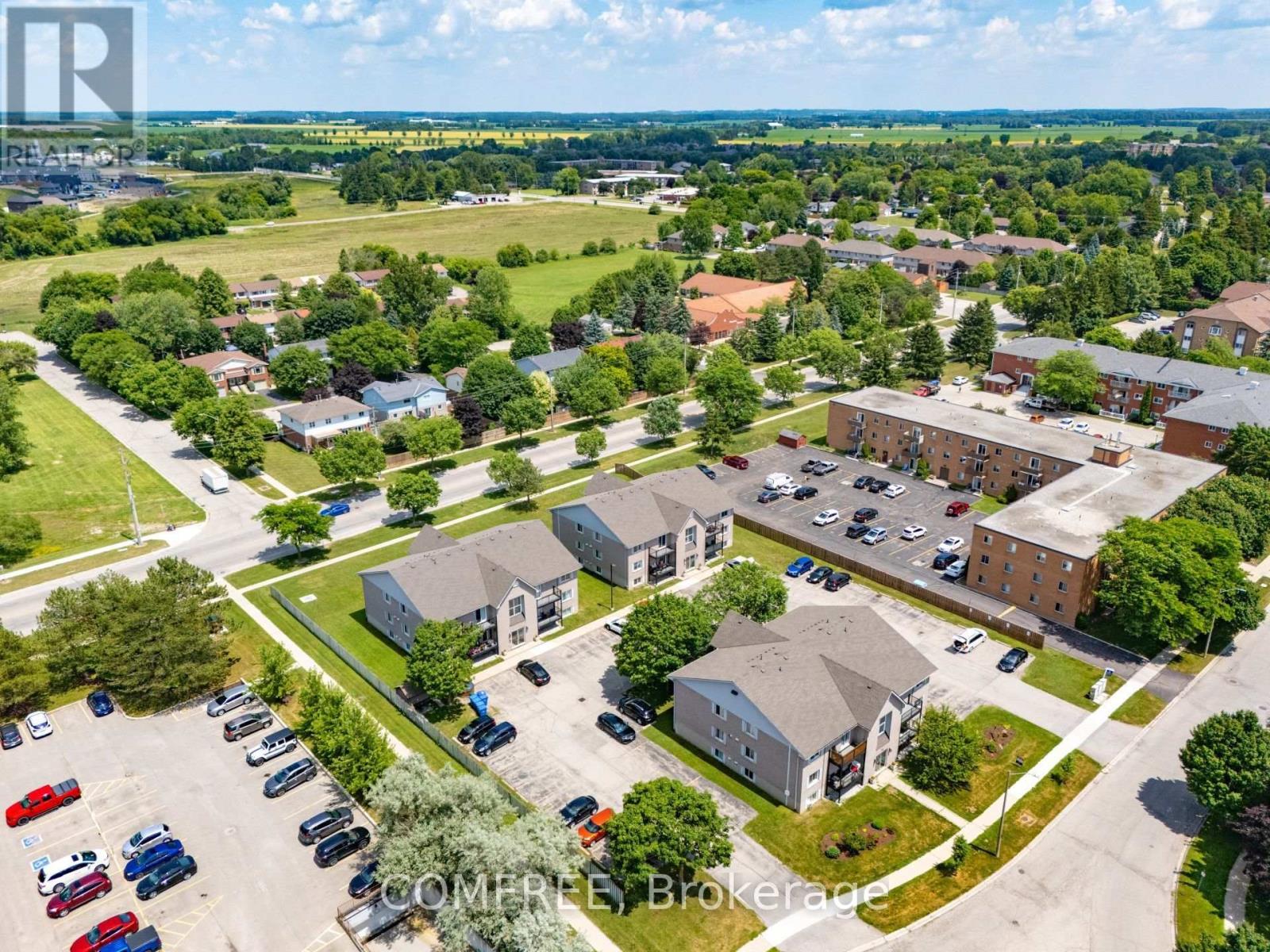 #201 50 CAMPBELL COURT - 17