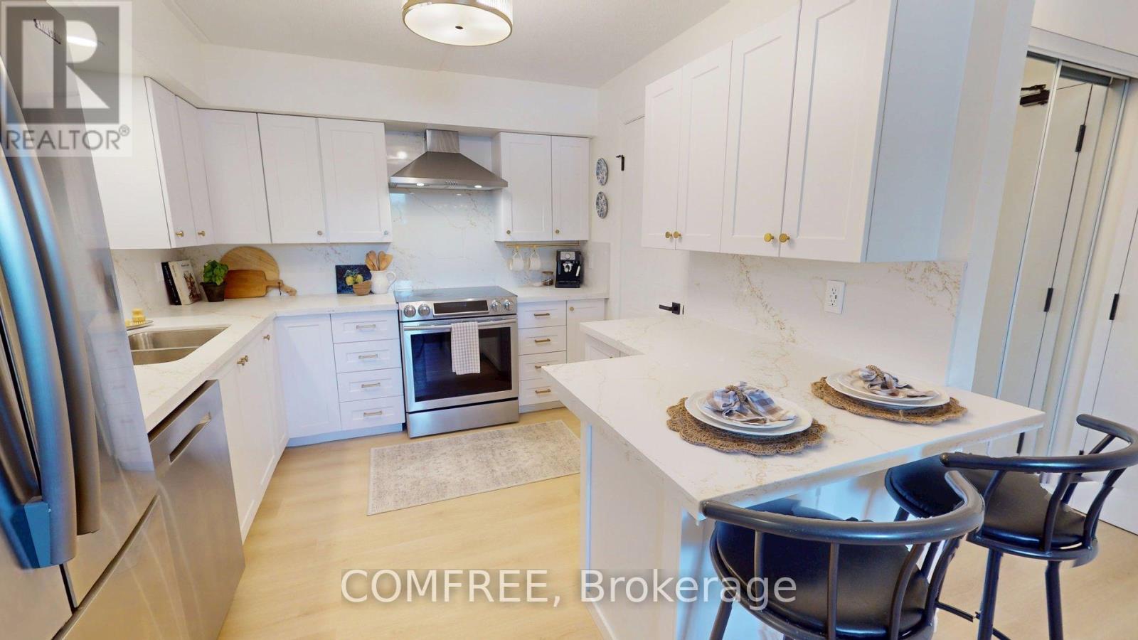 #201 50 CAMPBELL COURT - 6