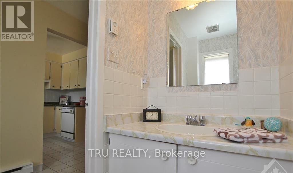B – 302 CRAIG HENRY DRIVE, Ottawa. Luxury613. By Peter Sagos - Image 9