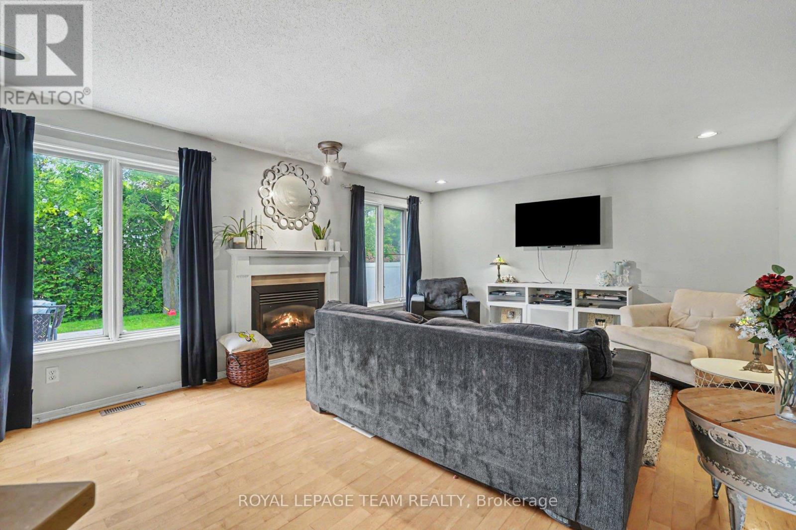 141 GRASSY PLAINS DRIVE, Ottawa. Luxury613. By Peter Sagos - Image 17