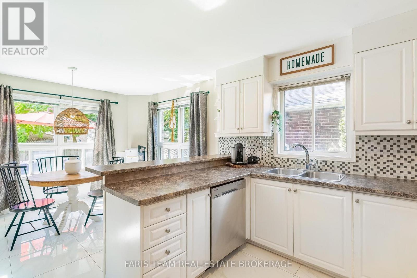 359 CUNDLES ROAD W - Image 8