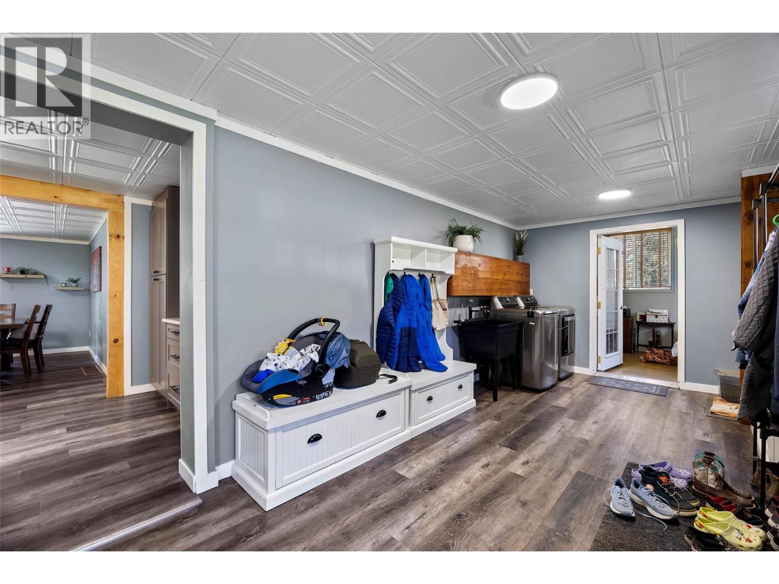 2405 Lloyd Road - 9