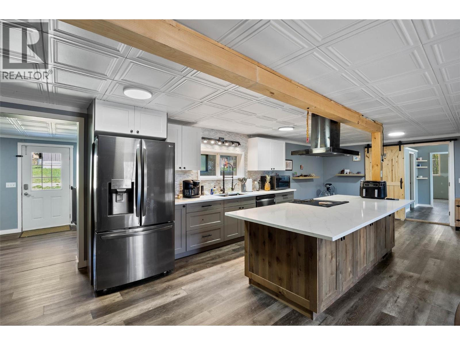 2405 Lloyd Road - 4