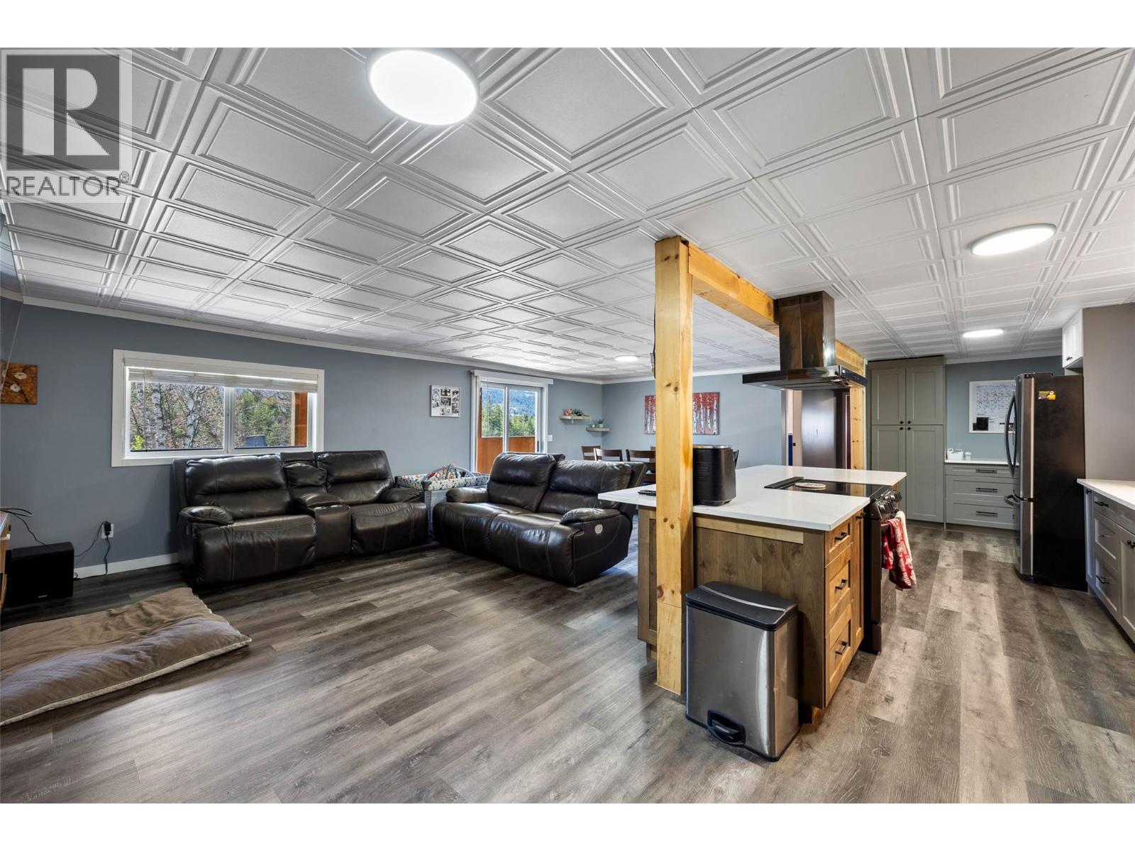 2405 Lloyd Road - 7