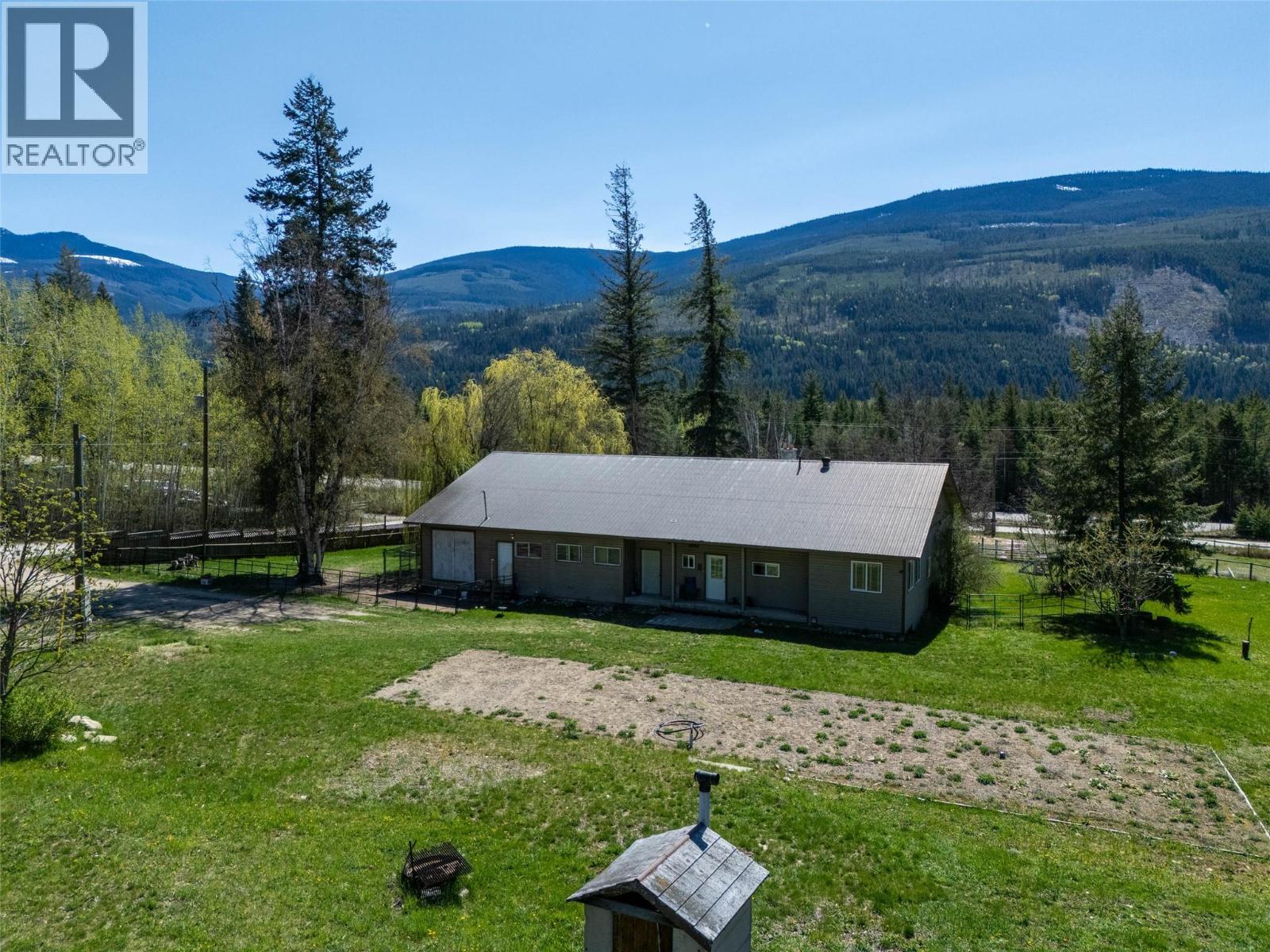 2405 Lloyd Road - 27