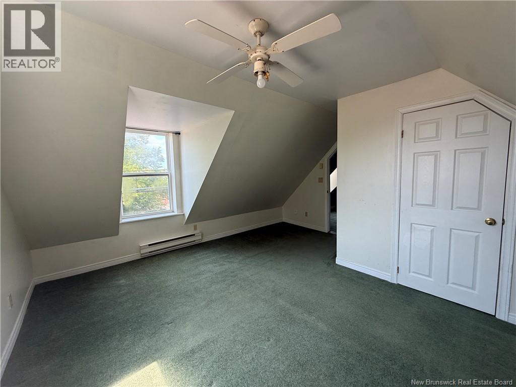 7 Woodlawn Road - 12