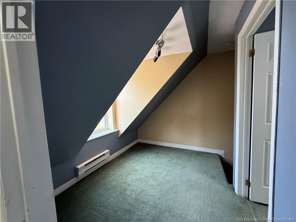 7 Woodlawn Road - 9