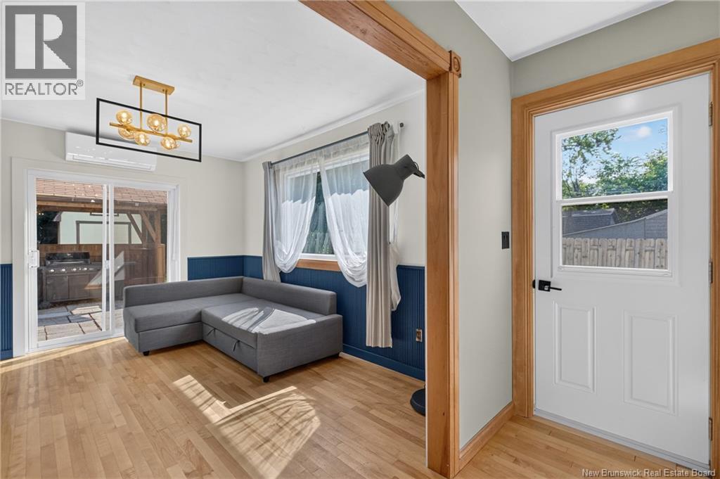 739 Athlone Street - 16