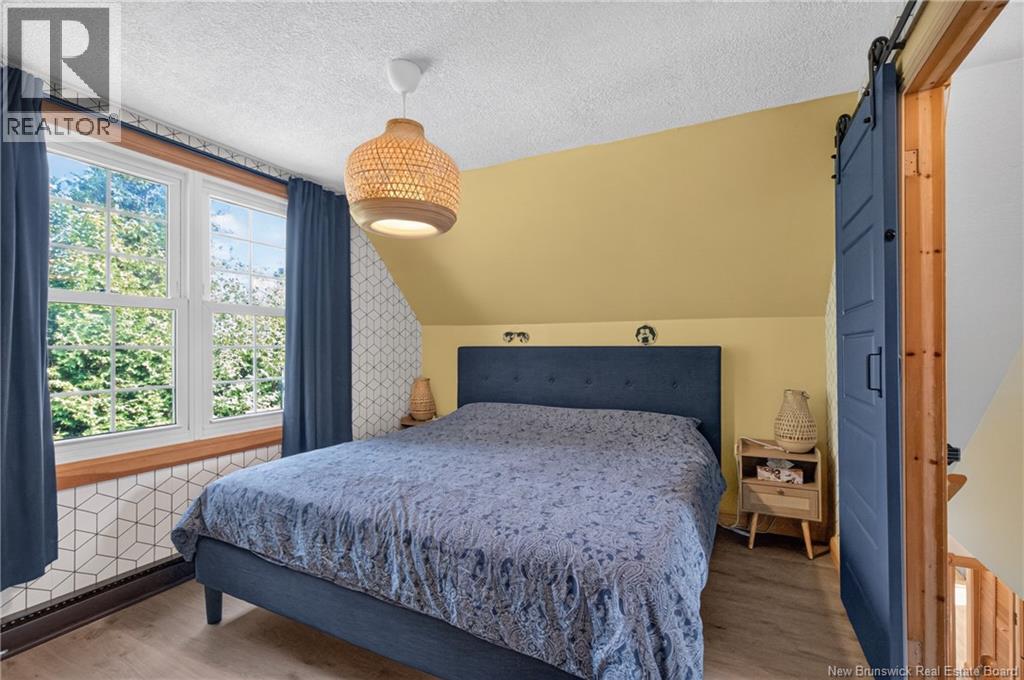 739 Athlone Street - 21