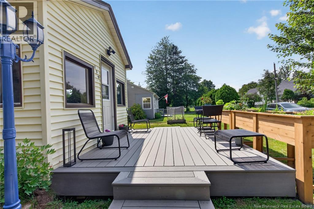 739 Athlone Street - 27