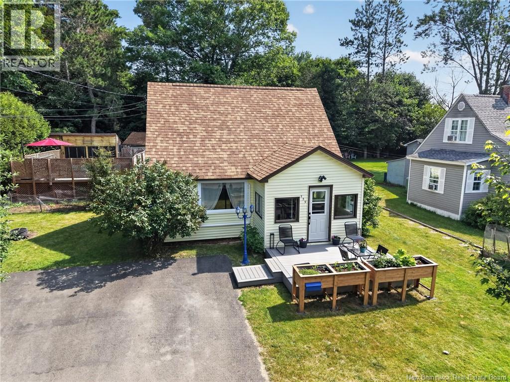 739 Athlone Street - 29