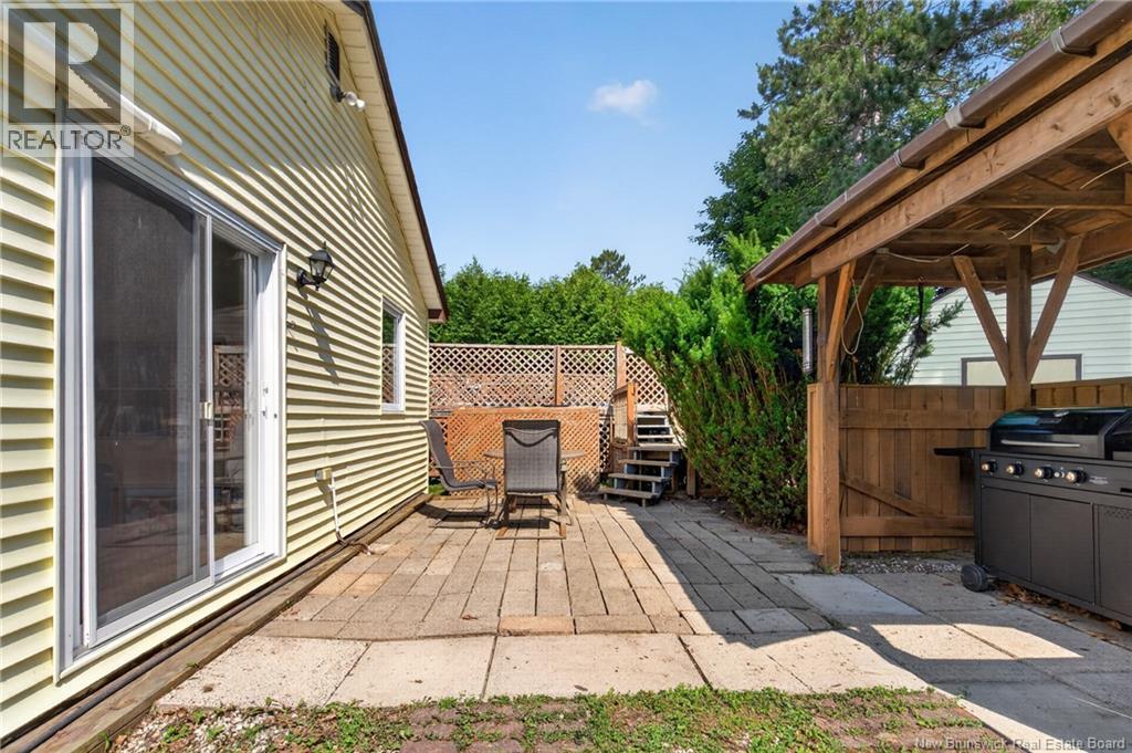 739 Athlone Street - 32