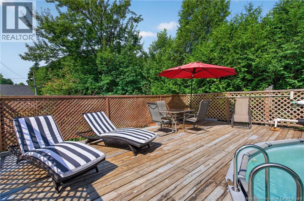 739 Athlone Street - 39