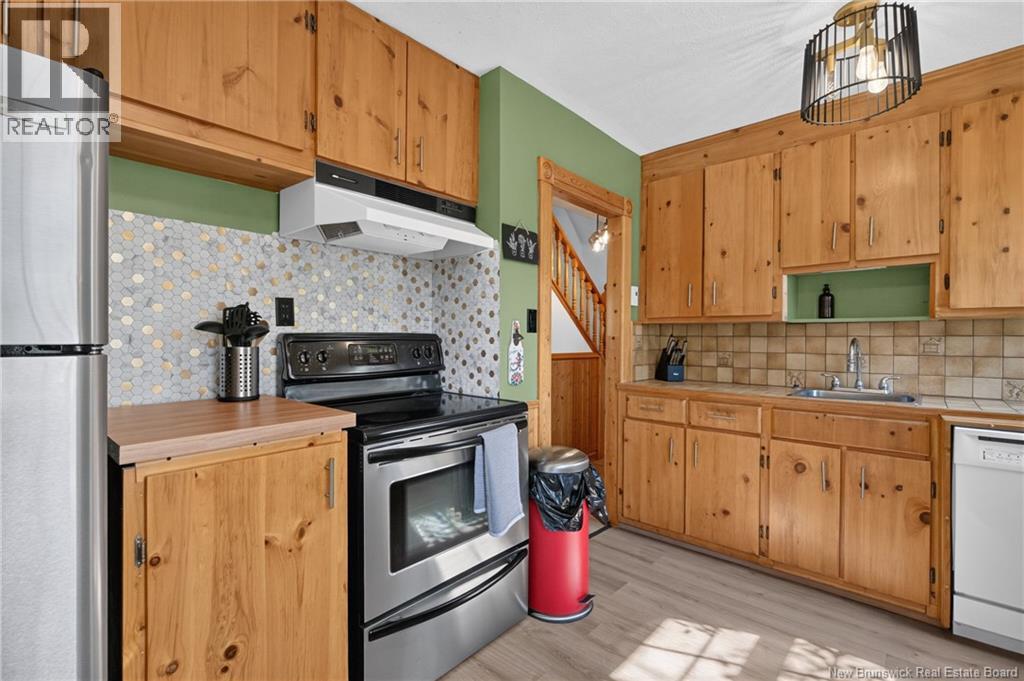 739 Athlone Street - 7