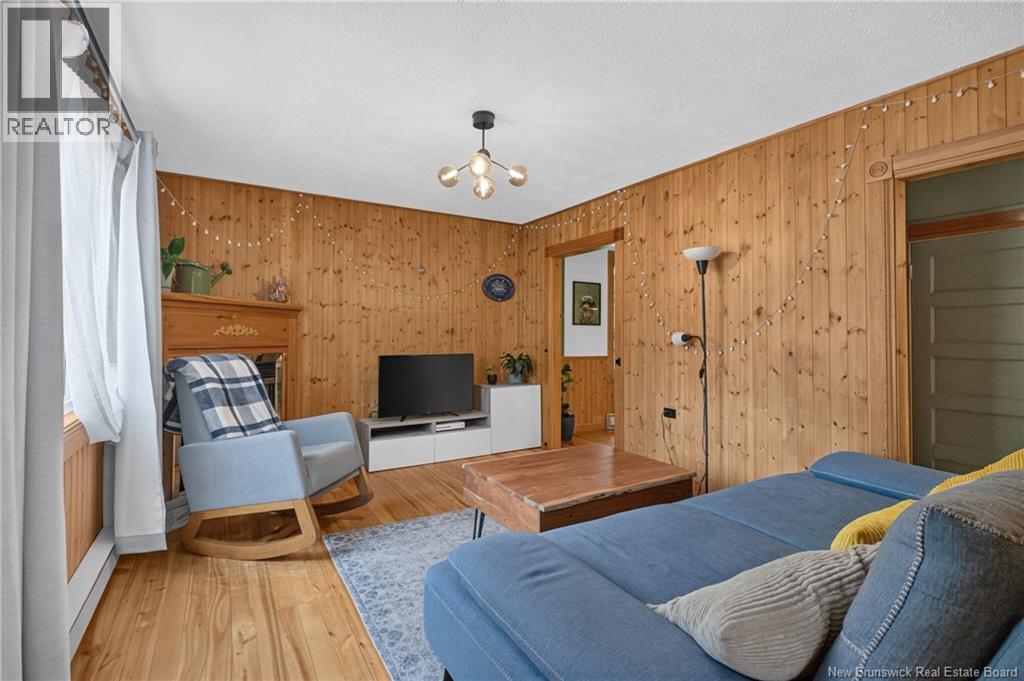 739 Athlone Street - 8