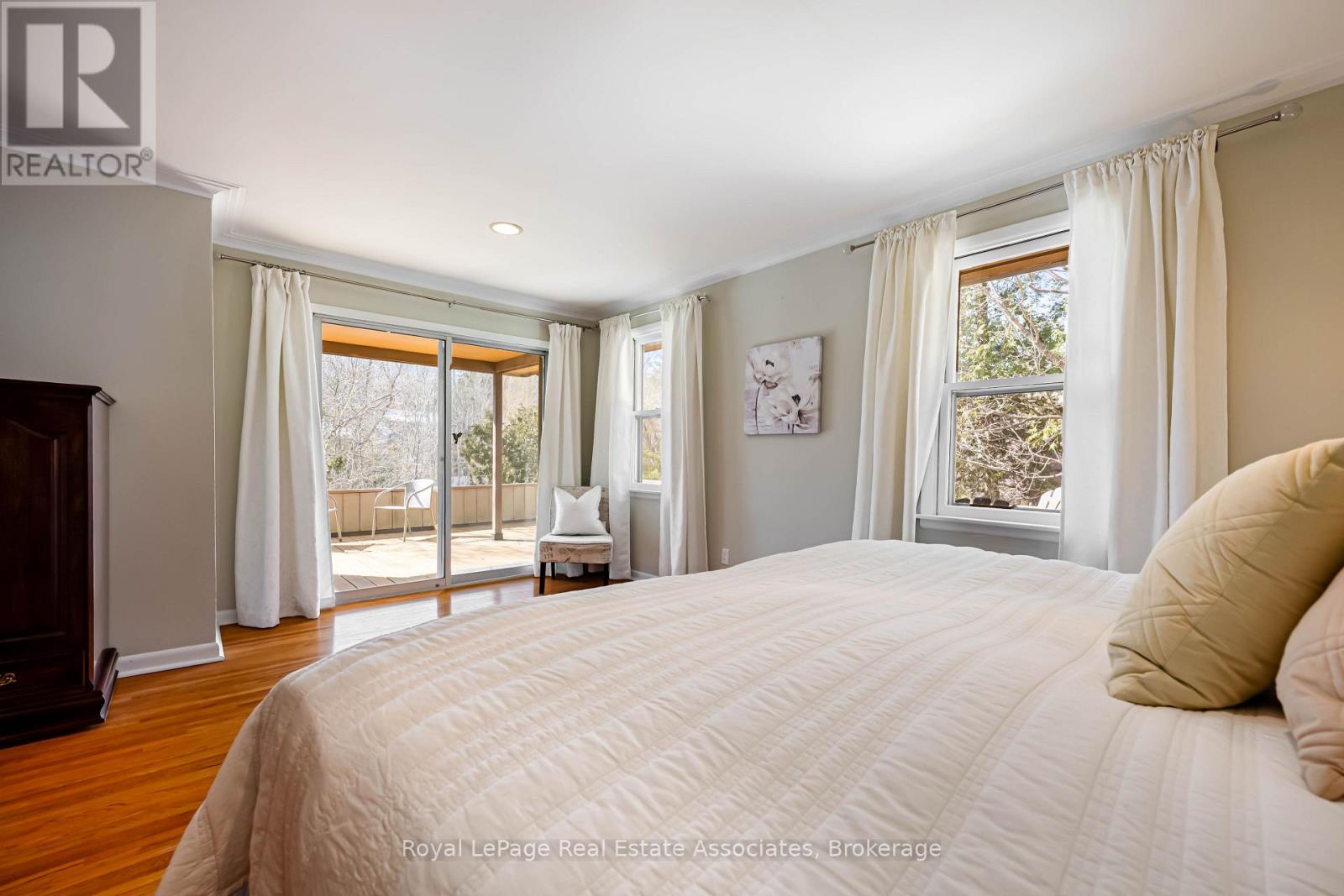 8 ANN STREET - 16