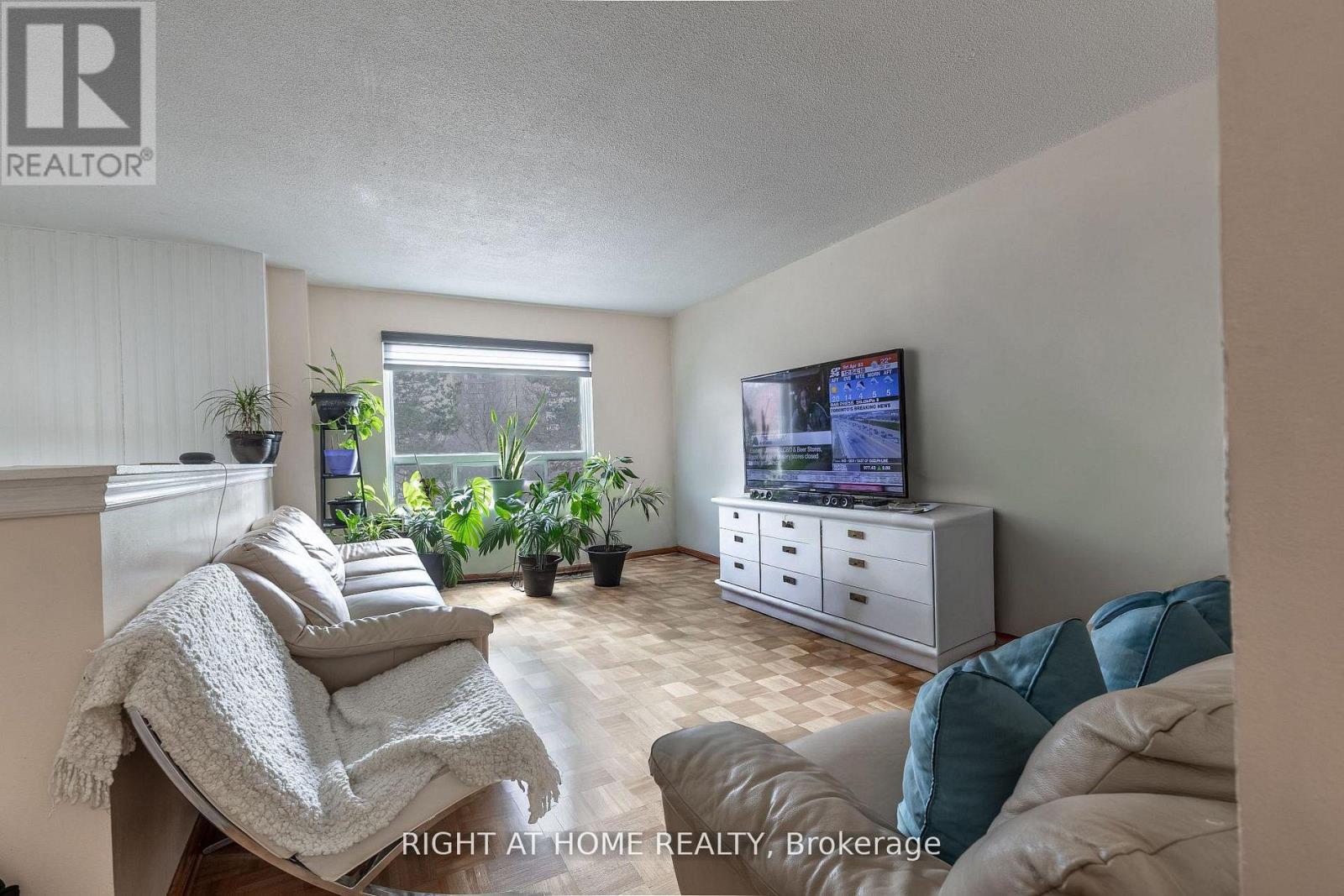 #56 1221 DUNDIX ROAD - 4