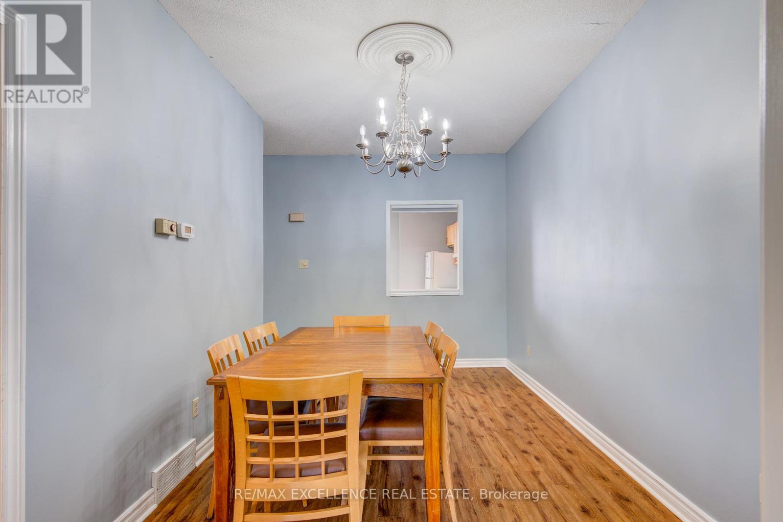 #7 1570 RICHMOND STREET - 9