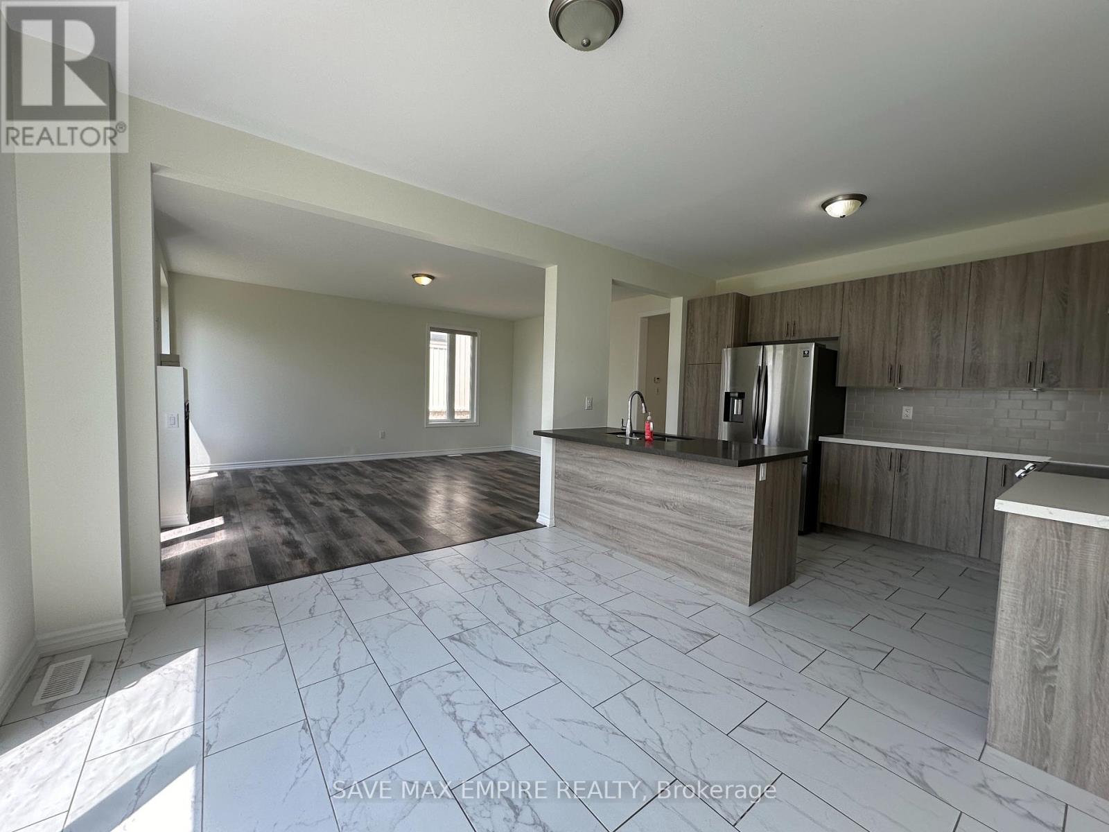 1499 MARINA DRIVE - 15