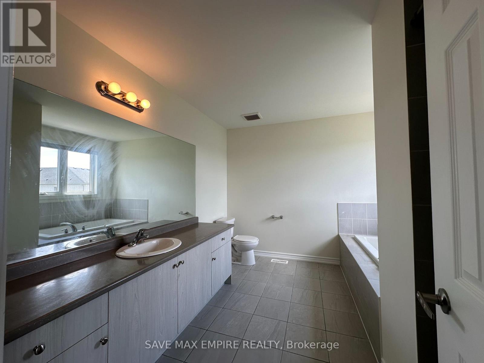 1499 MARINA DRIVE - 25