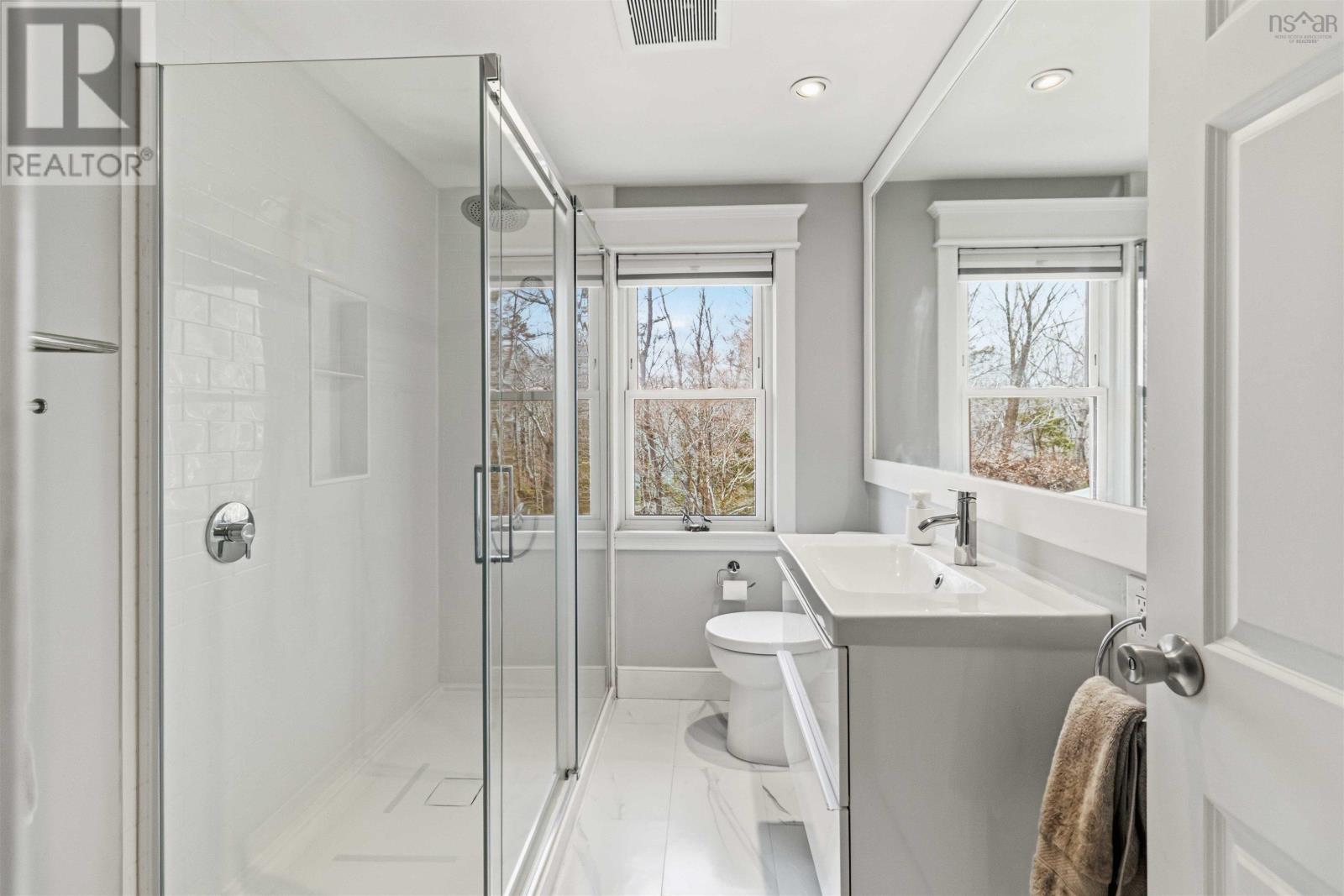 40 Wedgewood Avenue - 30