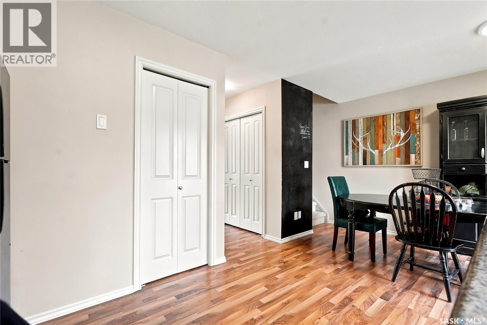 #106 415 Lynd CRESCENT - 15