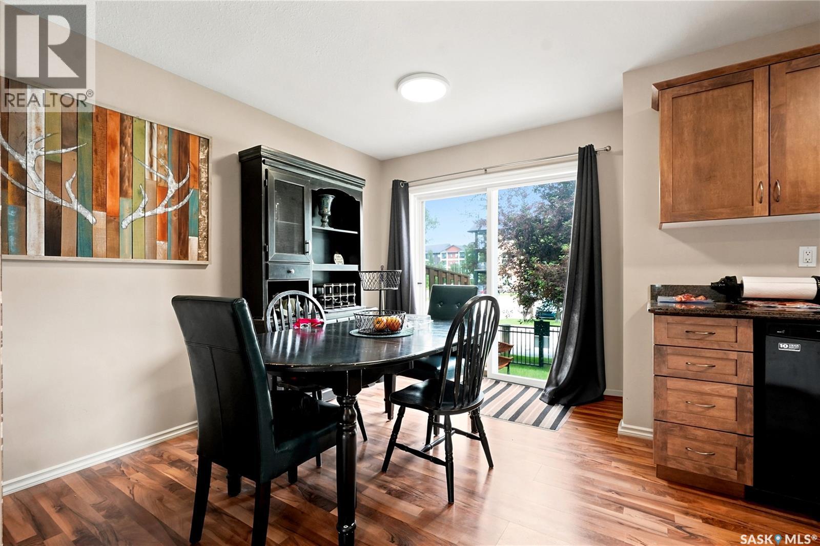 #106 415 Lynd CRESCENT - 9