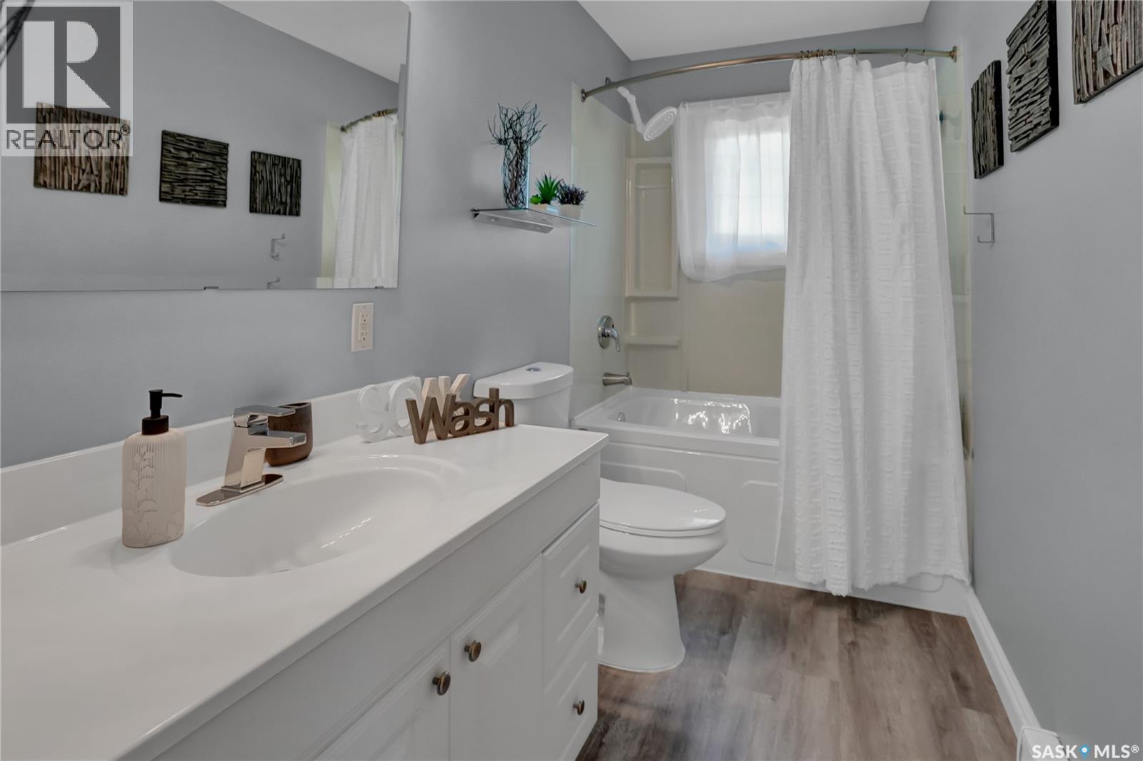 28 Alice CRESCENT - 41