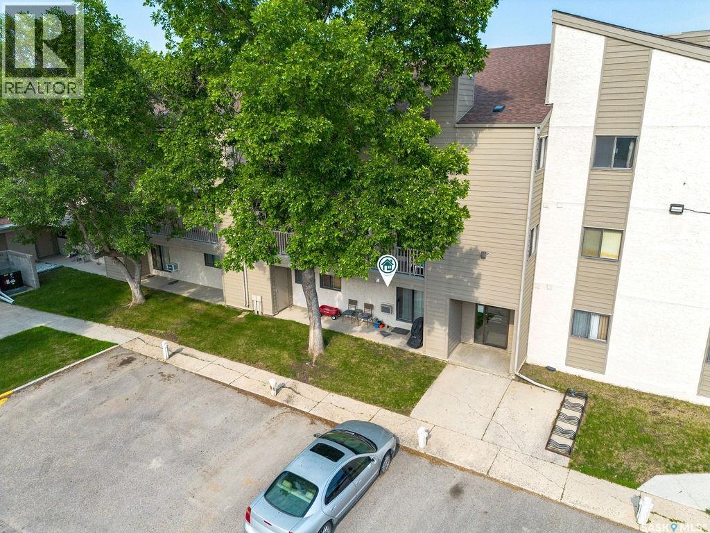 #116 207C Tait PLACE - Image 12