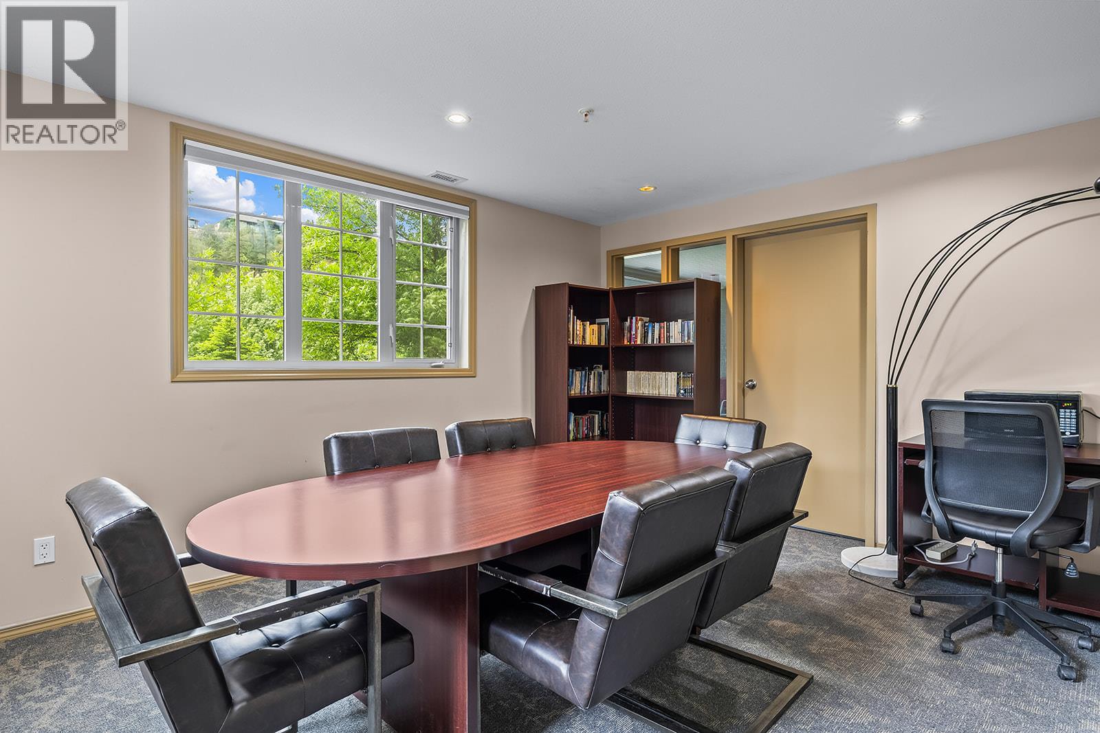 #2221 1873 Country Club Drive - Image 40