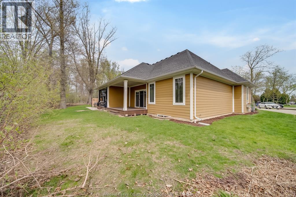 69 RED OAK CRESCENT - 48