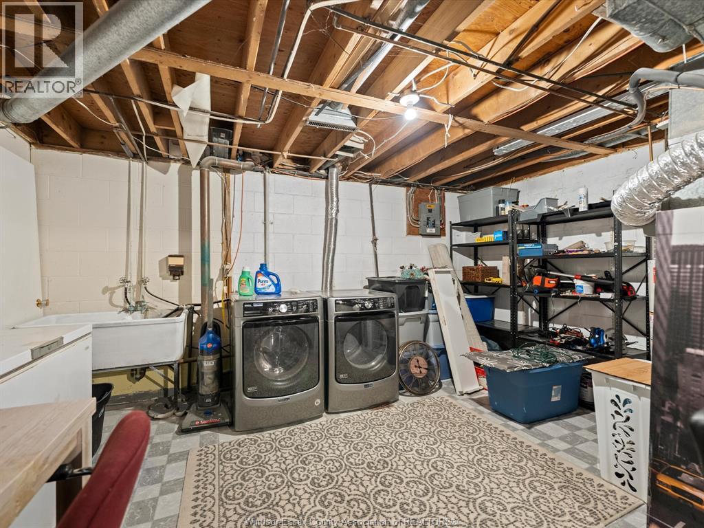 266 Victoria STREET South - 17