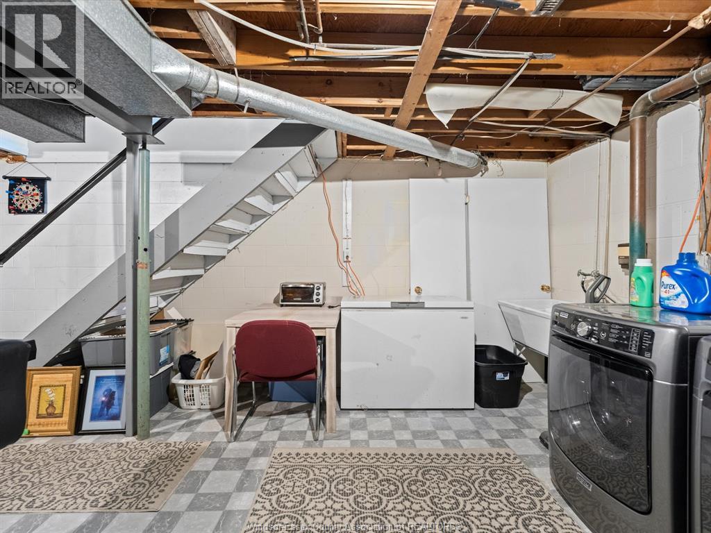 266 Victoria STREET South - 18