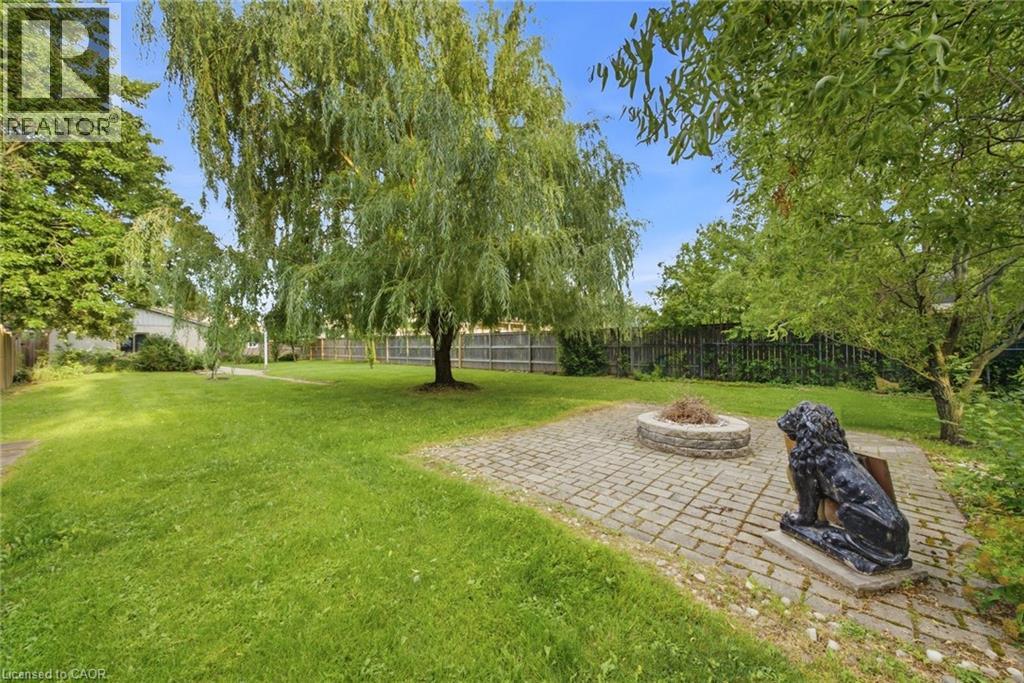 41 WORSLEY Road - 31