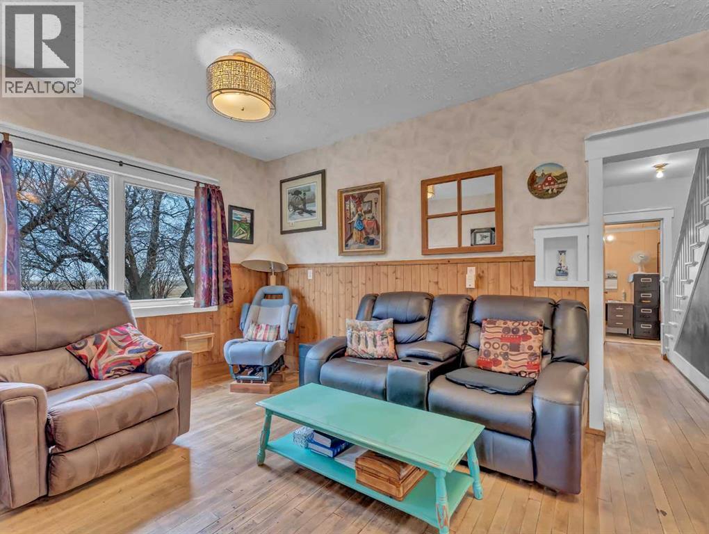 112079 Township Road 100 - 11