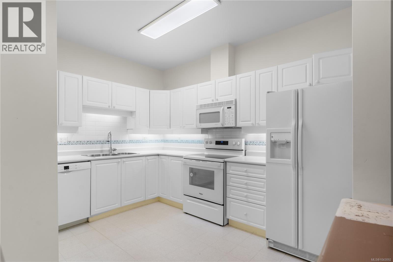 114 5620 Edgewater Lane, Nanaimo