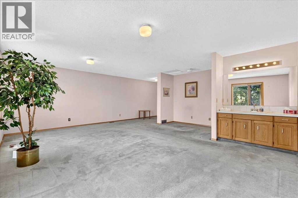 6403 Larkspur Way SW — photo 34