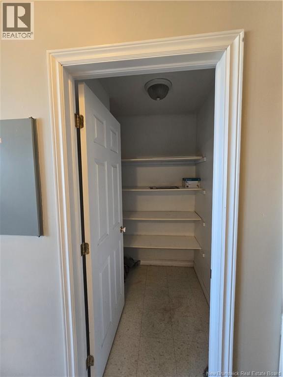 86 Main Street - 24