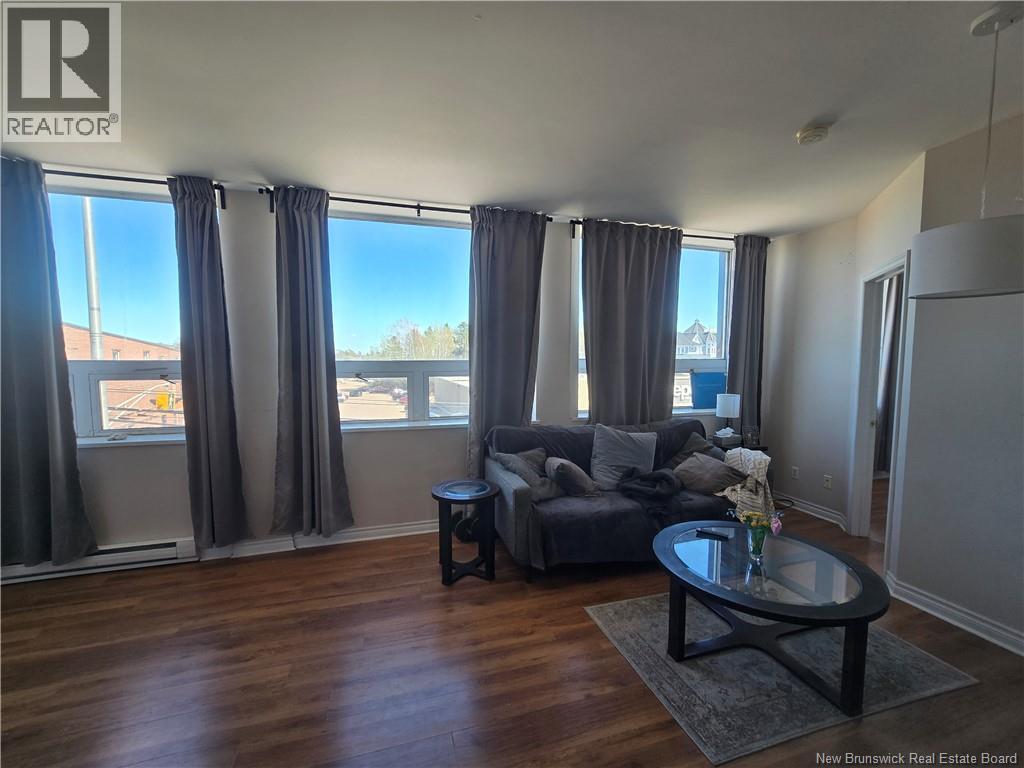 86 Main Street - 32
