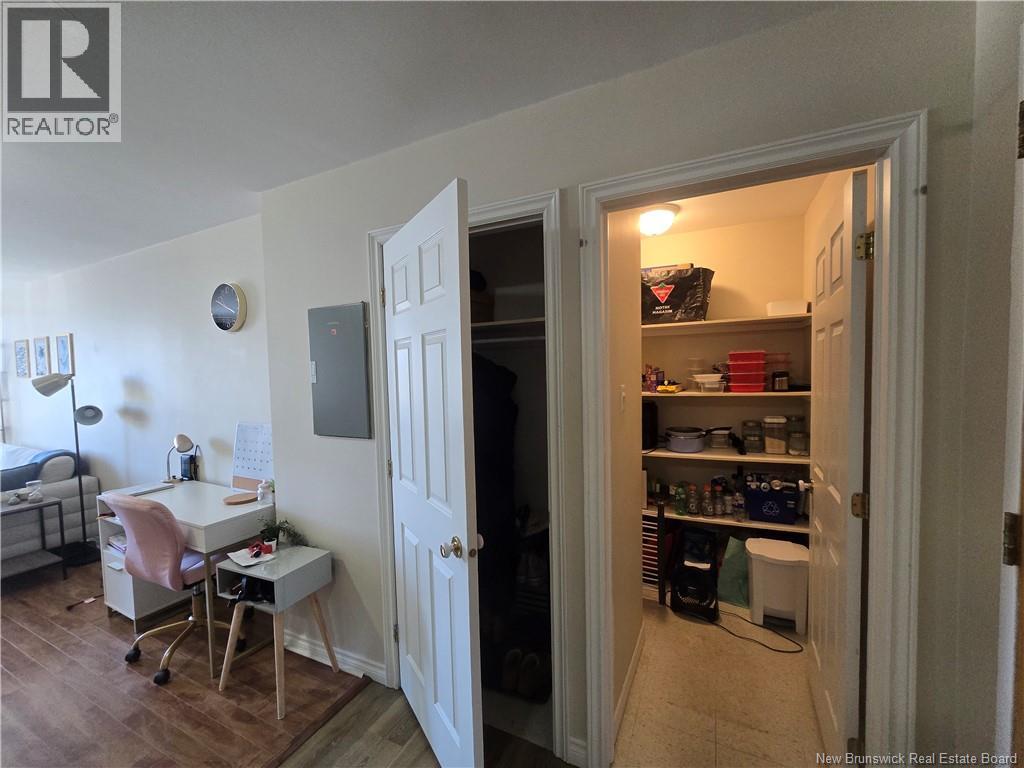 86 Main Street - 40