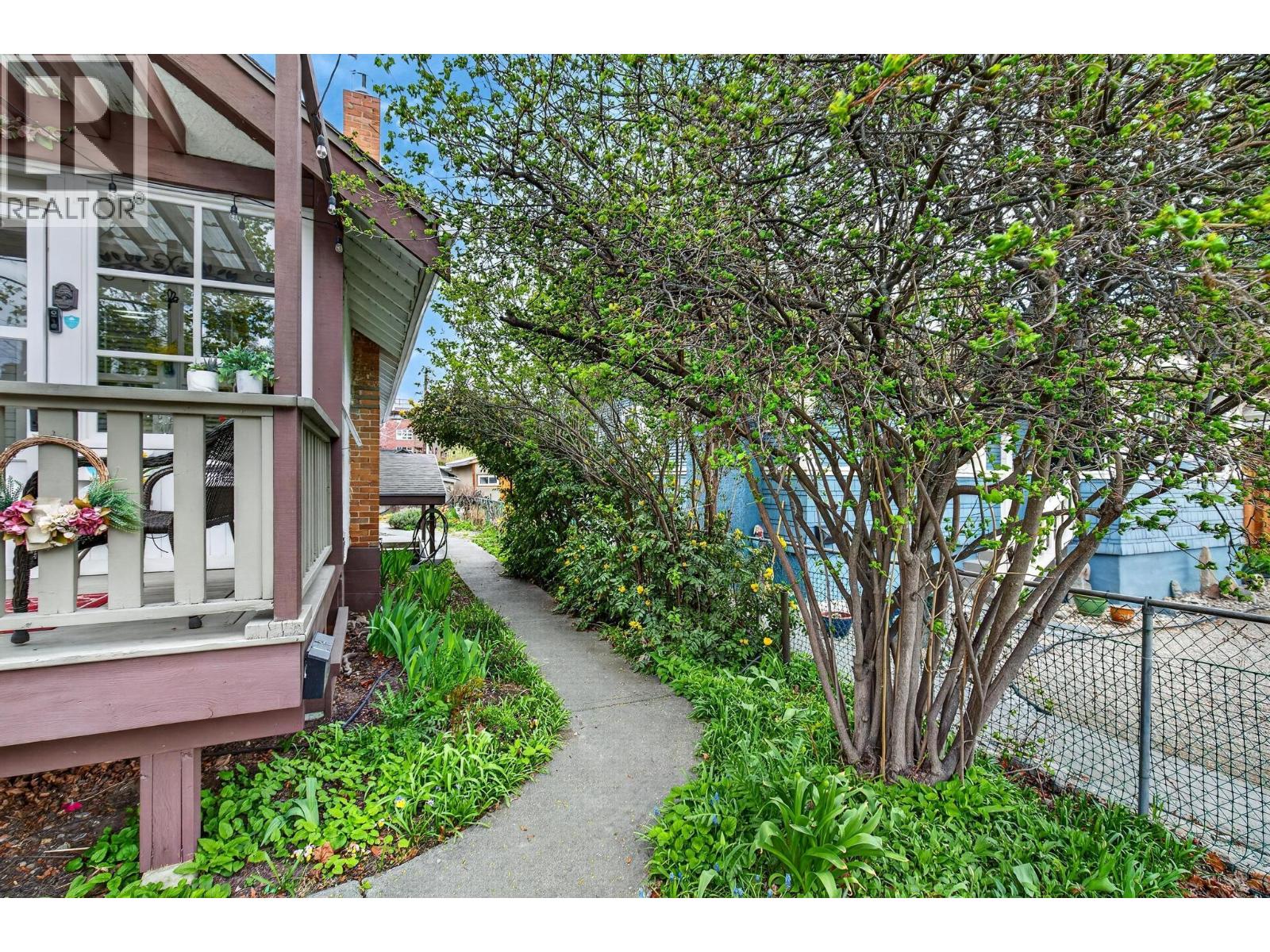 716 Lawson Avenue - 30
