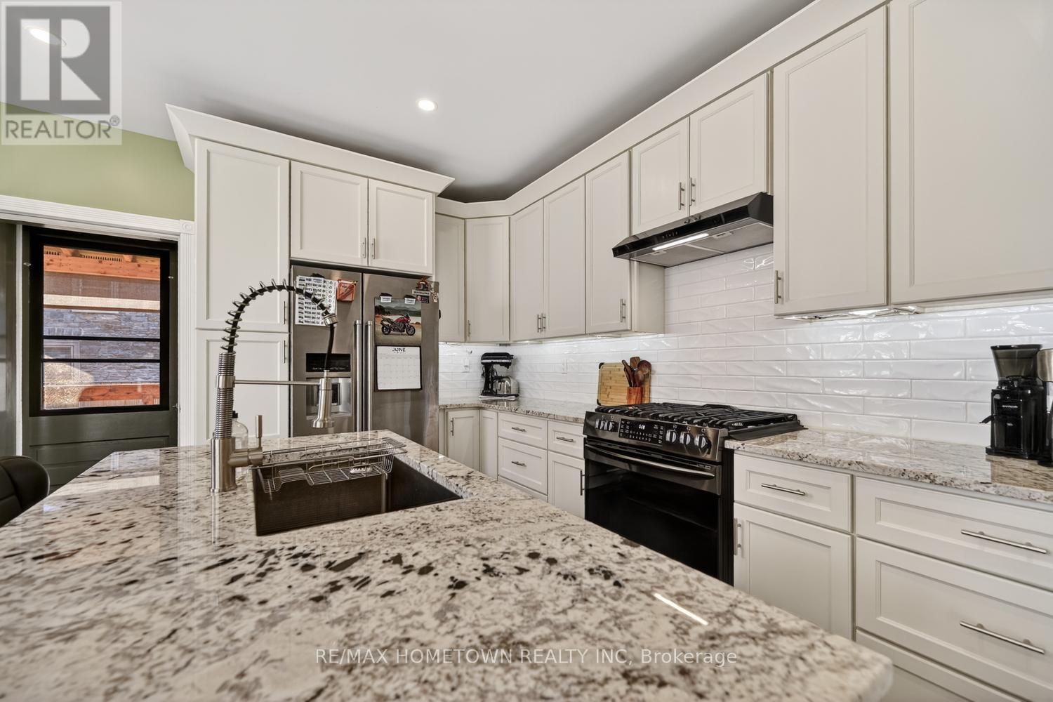 198 JAMES STREET W - 21