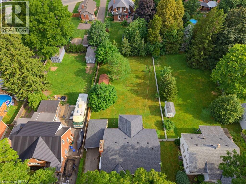 84 DUNDAS Street W - Image 30