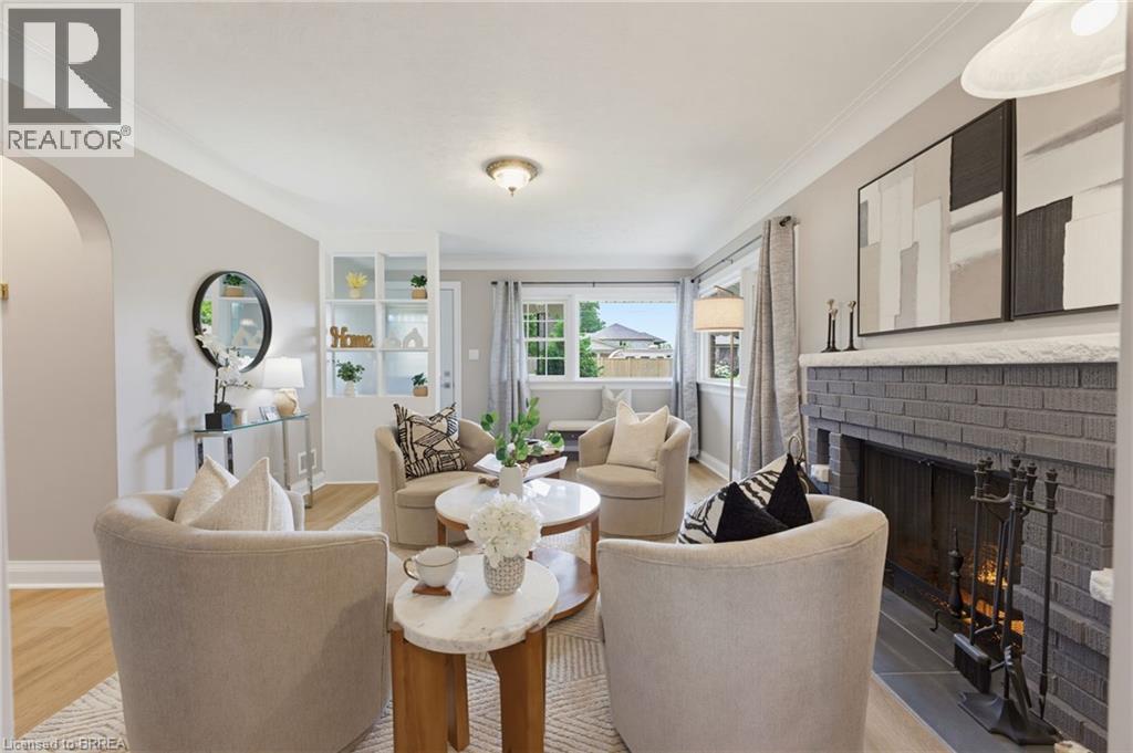 84 DUNDAS Street W - Image 7