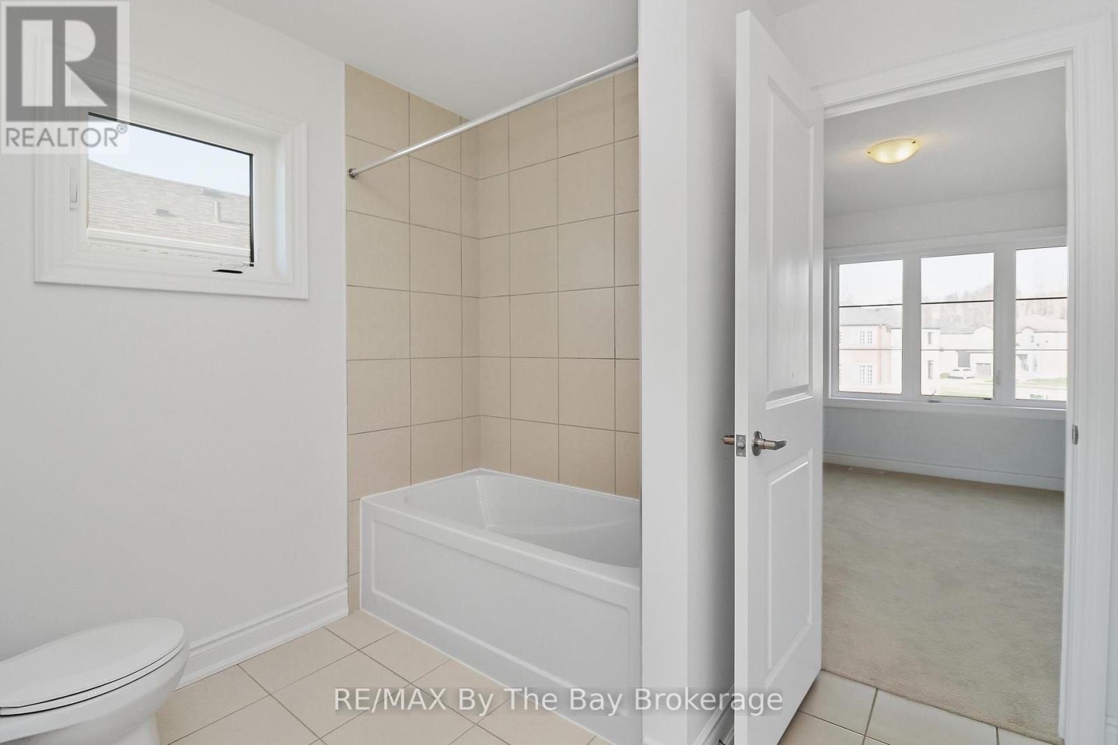 50 AMBER DRIVE - 18