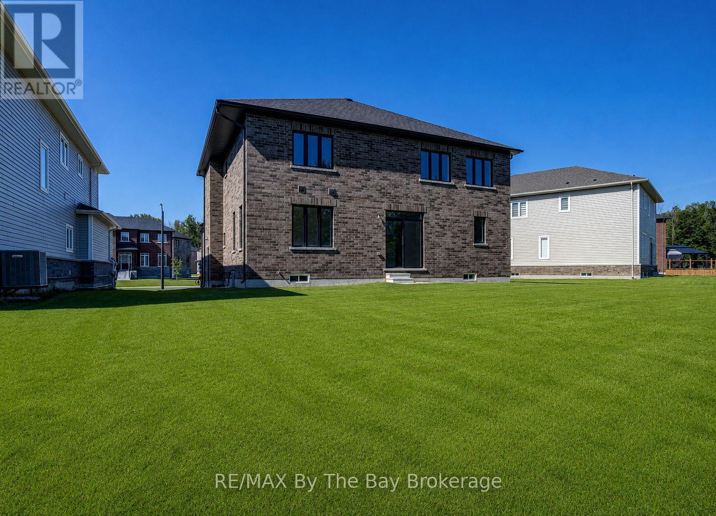 50 AMBER DRIVE - 23