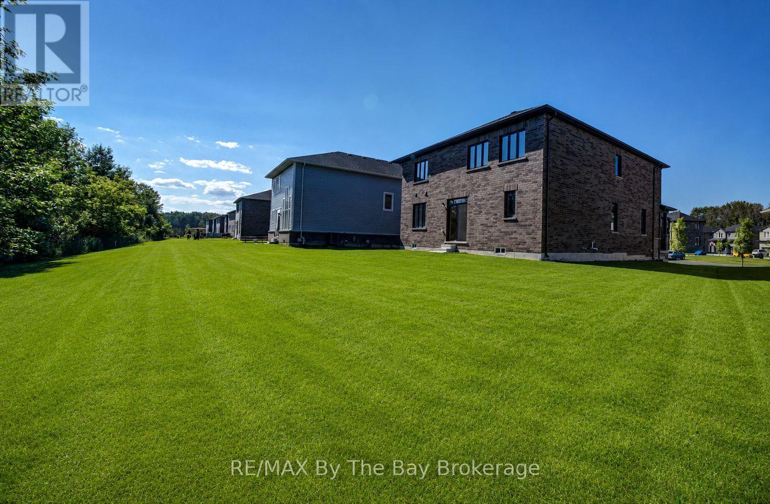 50 AMBER DRIVE - 24