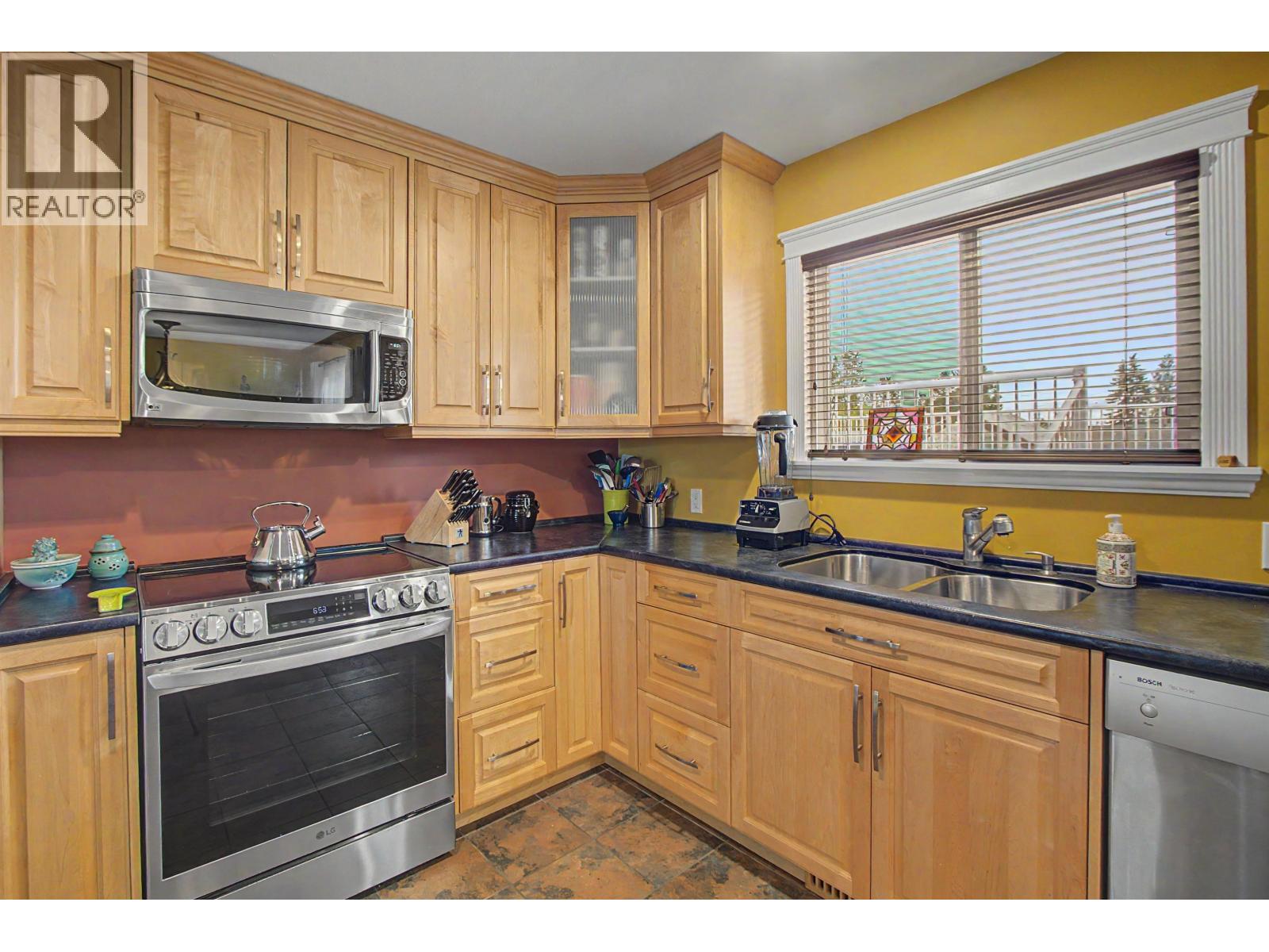 Dining room of 1257 ALEZA CRESCENT · Prince George, BC