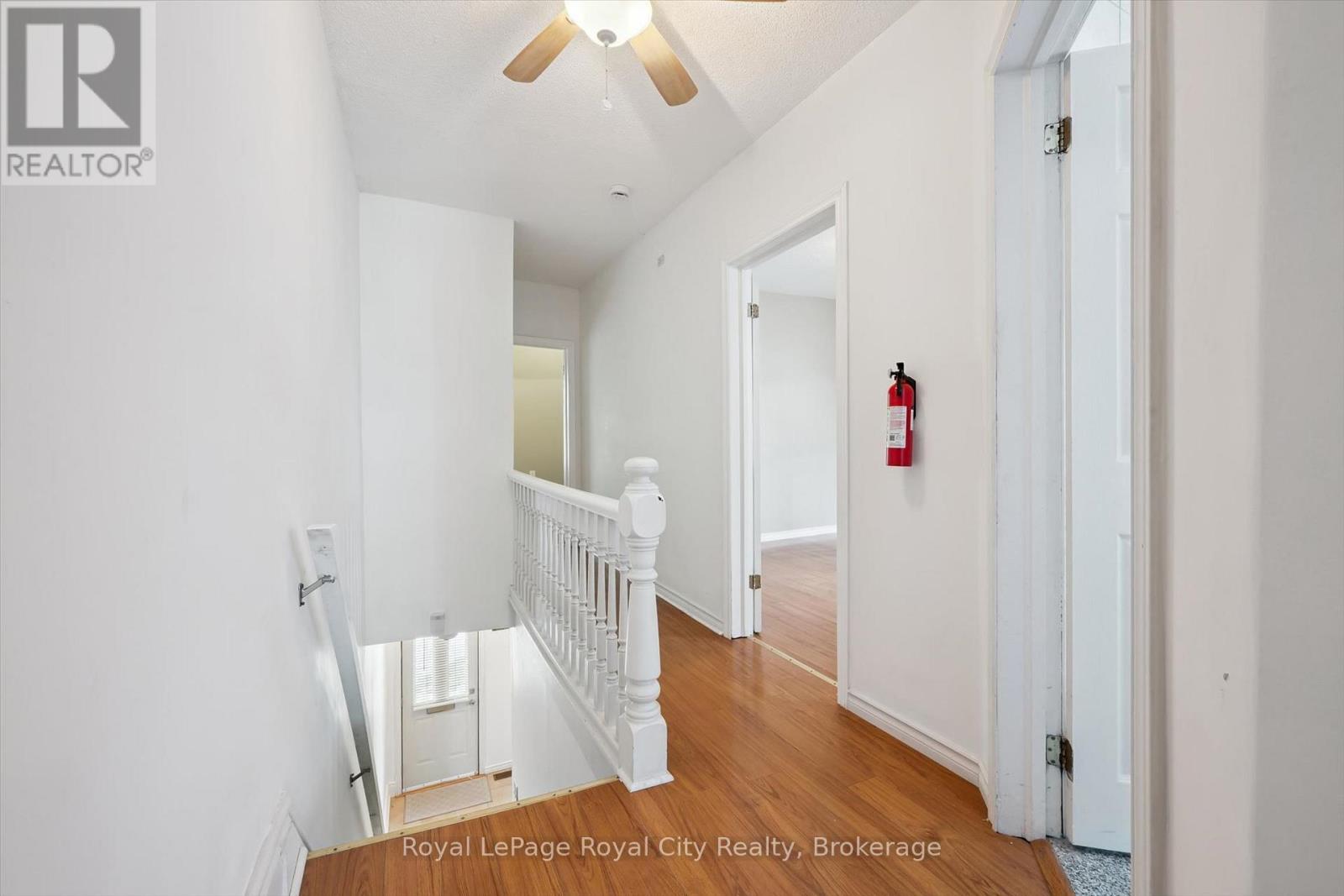 90 NEEVE STREET - 23